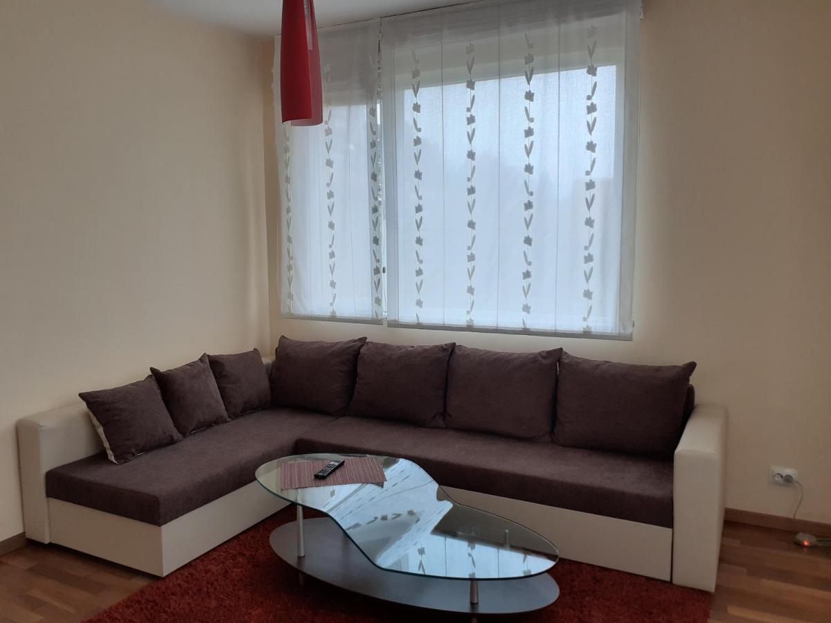 Statevi Guest Apartment Βέλινγκραντ Εξωτερικό φωτογραφία