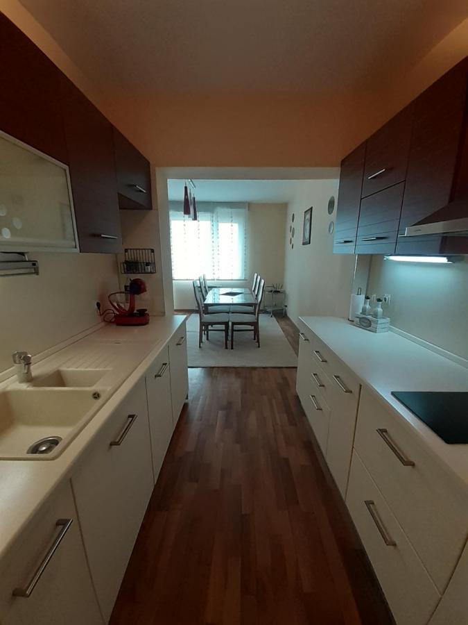 Statevi Guest Apartment Βέλινγκραντ Εξωτερικό φωτογραφία