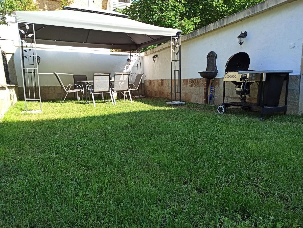 Statevi Guest Apartment Βέλινγκραντ Εξωτερικό φωτογραφία