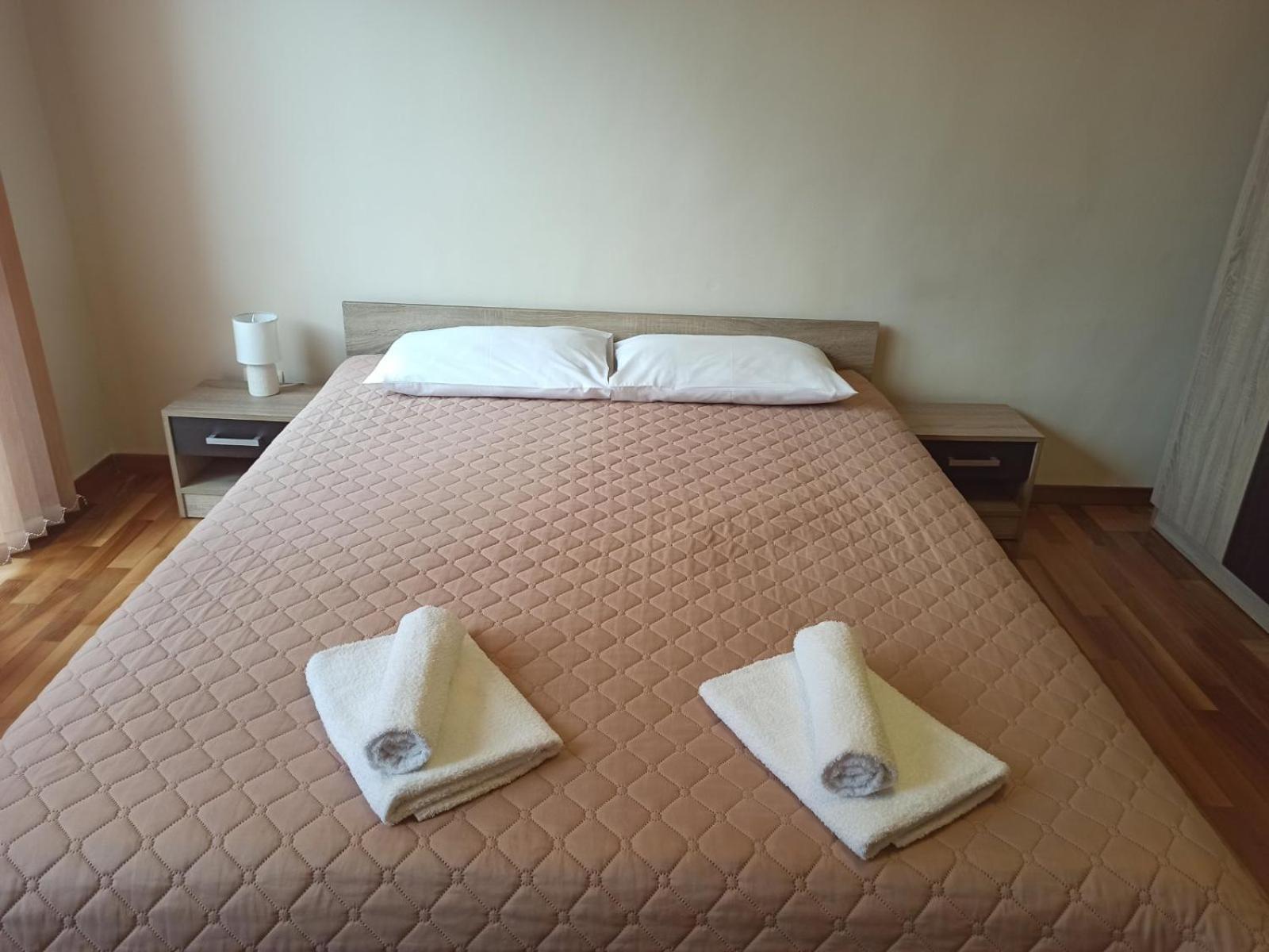 Statevi Guest Apartment Βέλινγκραντ Εξωτερικό φωτογραφία